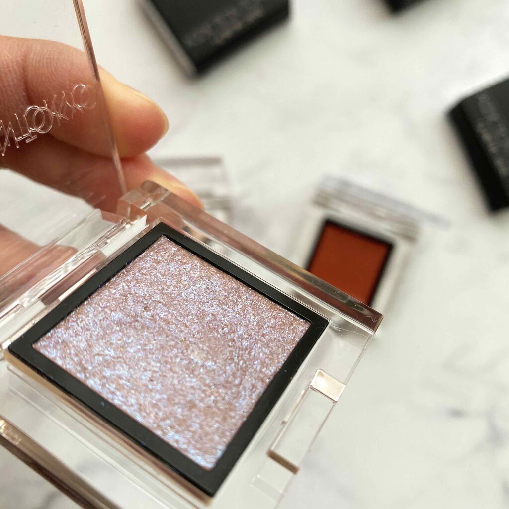 アディクション ザ アイシャドウ スパークル/ADDICTION/単色アイシャドウを使ったクチコミ（2枚目）