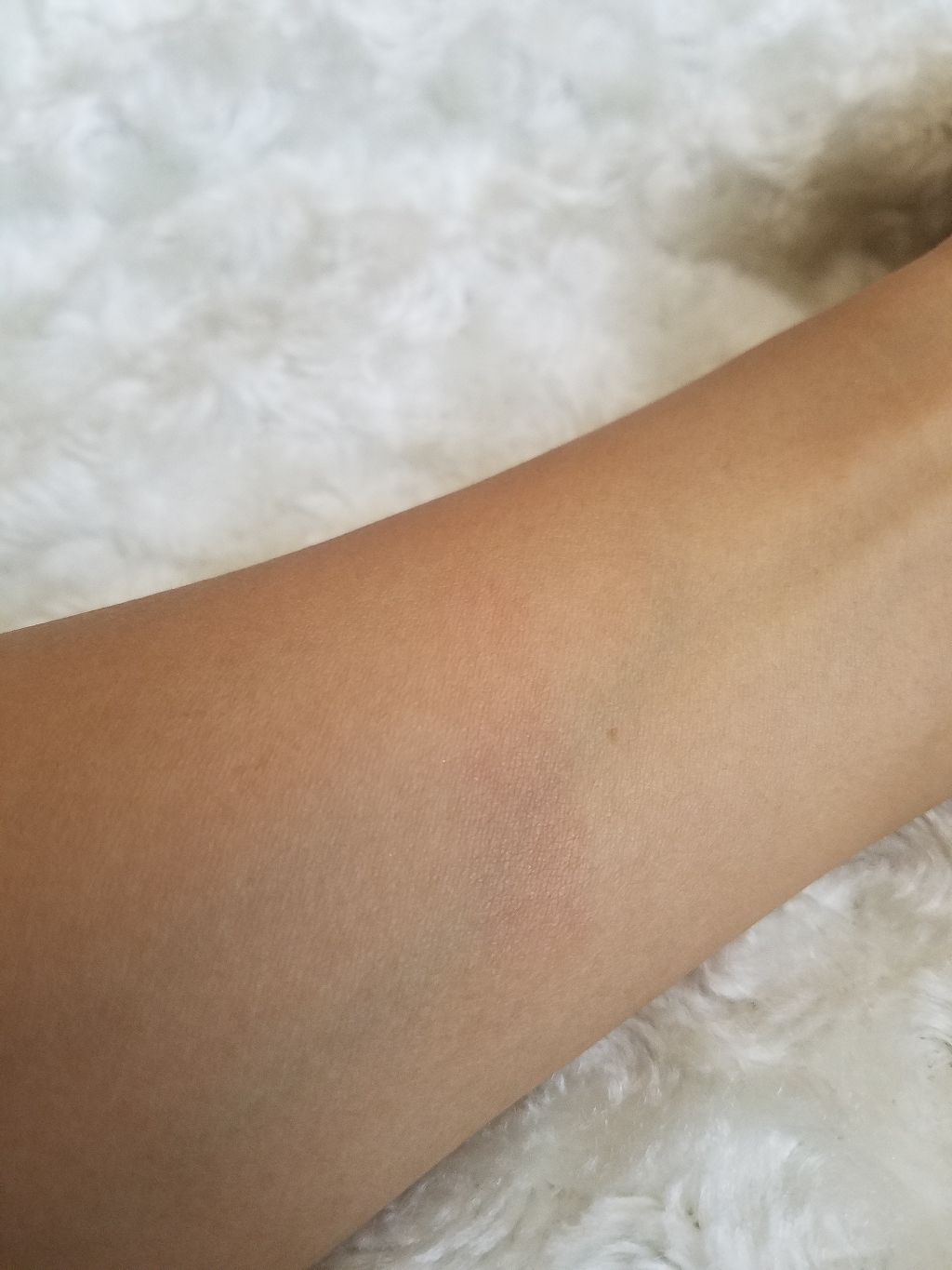 ラスティンググロスリップ/CEZANNE/口紅を使ったクチコミ(3枚目)