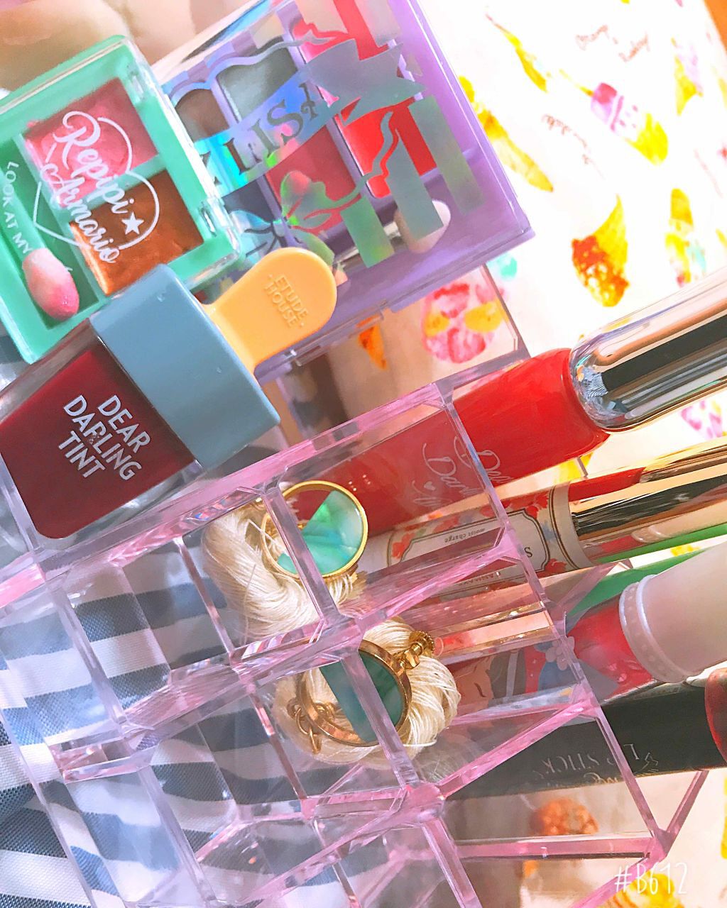 ☪︎*。꙳ⓜⓞⓜⓞⓚⓐ✧*̣̩⋆̩☽⋆゜ on LIPS 「DAISOさんのピンクのクリアケースです!リップ💄💕がたてられ..」(2枚目)