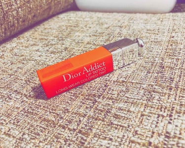 Diorアディクトリップティント
限定色のオレンジ🍊

香りがほんとにみかんです！
塗るたびにふわーんと香るみかんが良くて👍
舐めてしまっても全然おいしいリップです😋

私が塗った感想は綺麗に発色するん