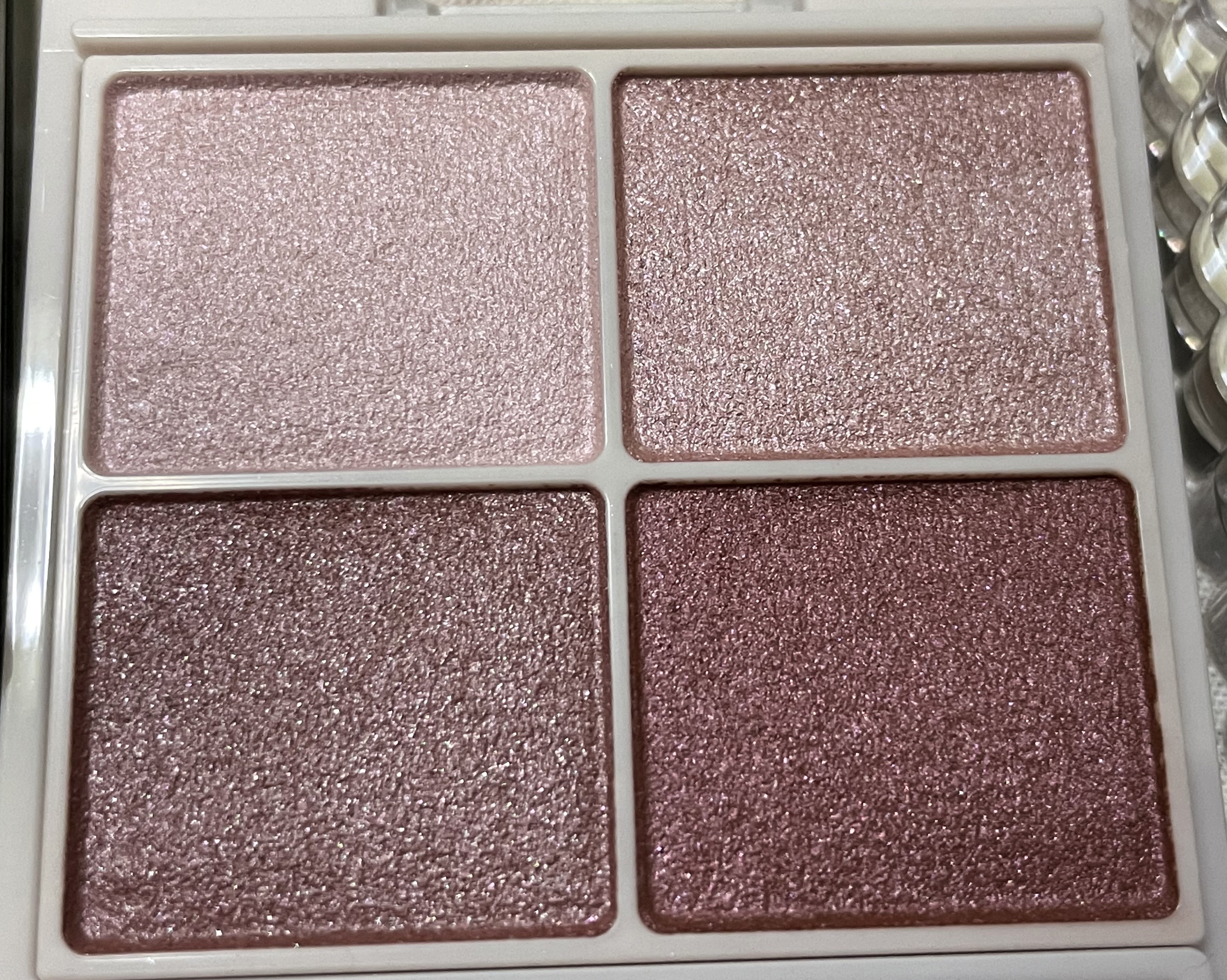 Pressed Powder Shadow /ColourPop/アイシャドウパレットを使ったクチコミ（1枚目）