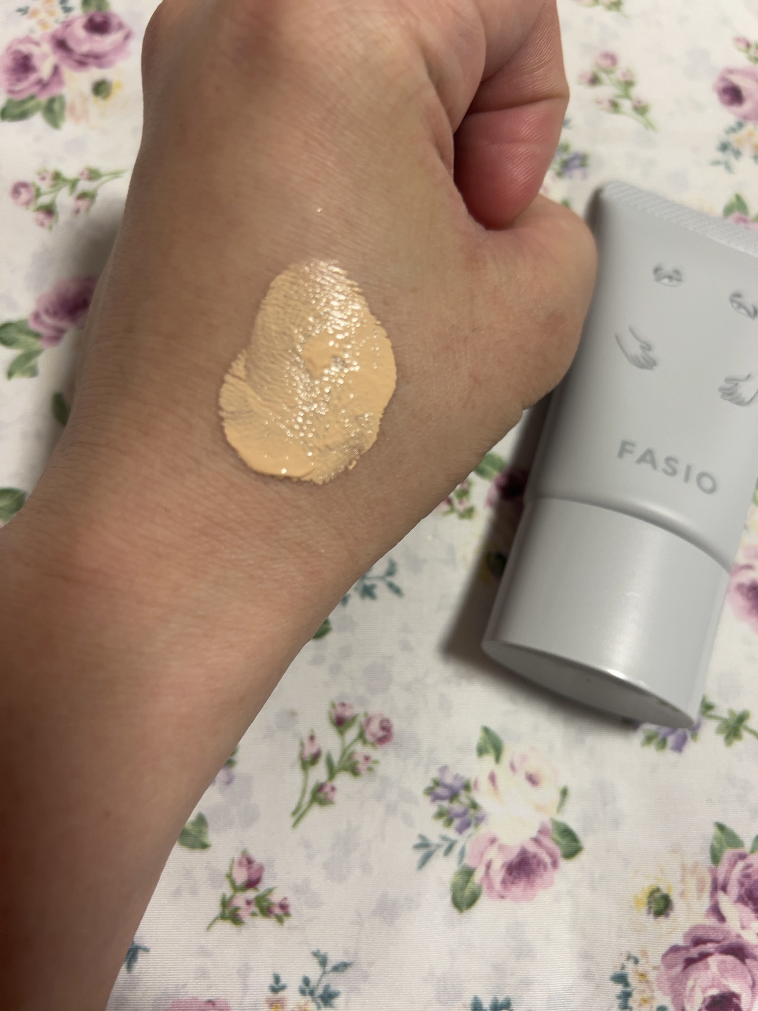 エアリーステイ BB ティント UV 02 ライトベージュ(ゲゲゲの⻤太郎限定デザイン)/FASIO/BBクリームを使ったクチコミ（3枚目）