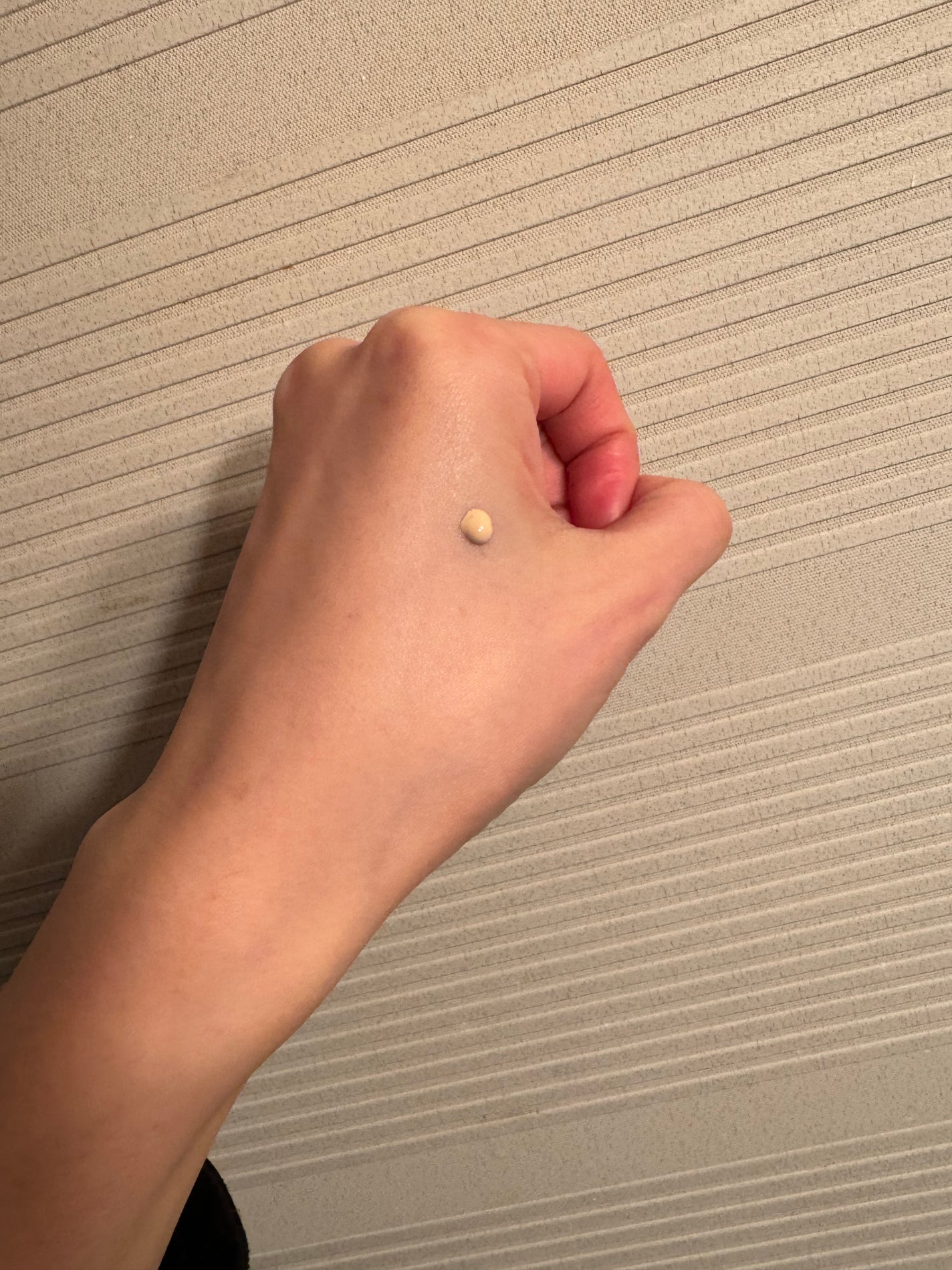 エッセンス スキングロウ ファンデーション/SHISEIDO/リキッドファンデーションを使ったクチコミ(2枚目)