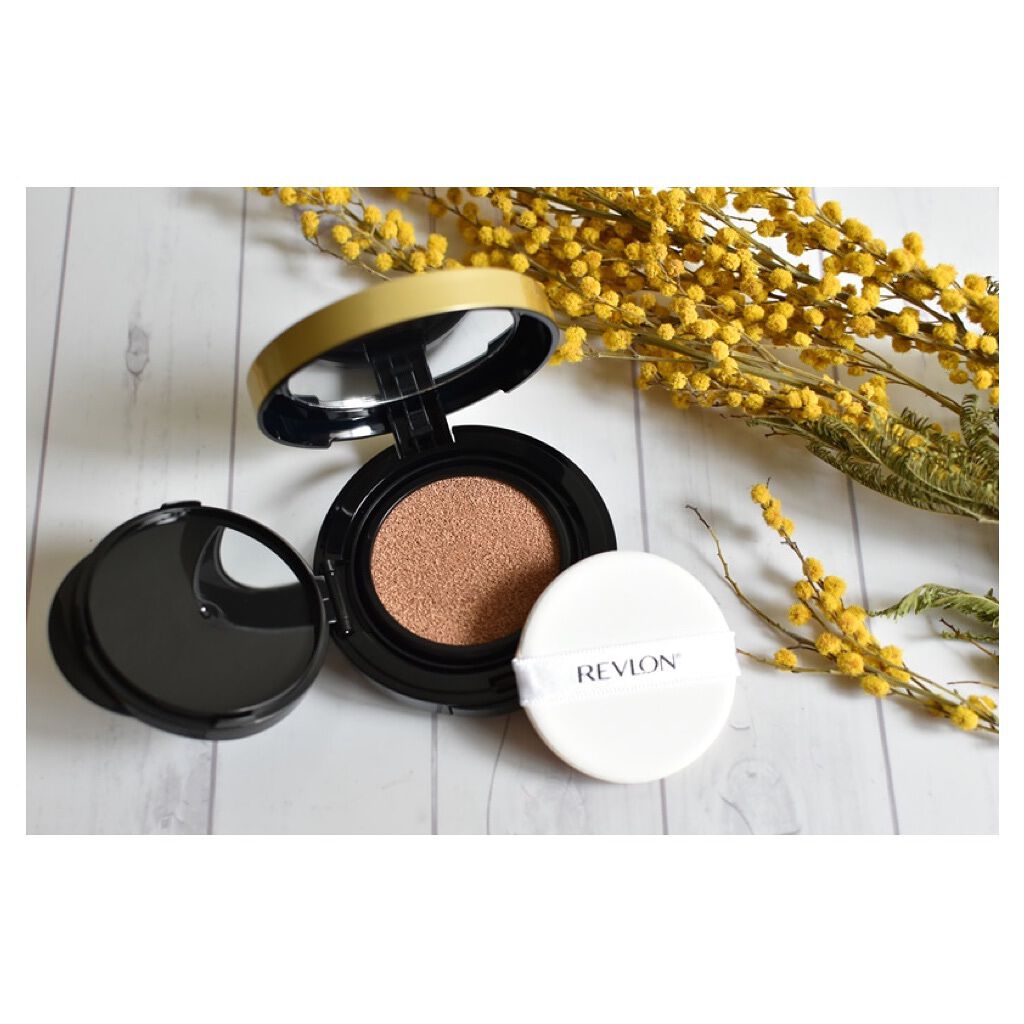 カラーステイ クッション ロングウェア ファンデーション 002 バニラ/自然な肌色（標準色）/REVLON/クッションファンデーションを使ったクチコミ（2枚目）