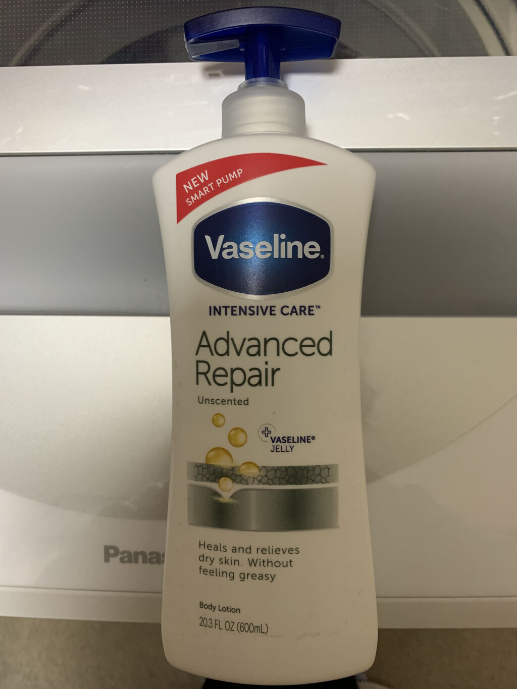 ヴァセリン アドバンスドリペア ボディローション 無香料/ヴァセリン/ボディローションを使ったクチコミ（1枚目）