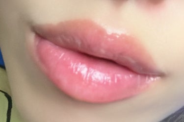 はる on LIPS 「冬に唇がカサカサになる人に絶対おすすめ！保湿力やばい！めっちゃ..」（4枚目）