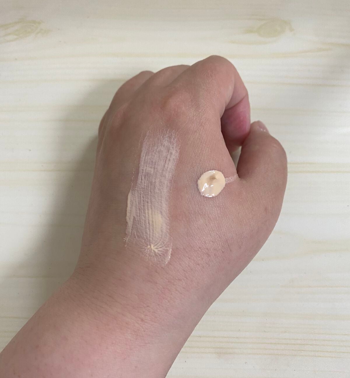 ミネラルインナートリートメントベース/エトヴォス/化粧下地を使ったクチコミ(2枚目)