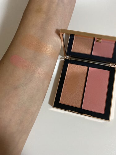 アンインヒビテッド ブラッシュデュオ/NARS/パウダーチークを使ったクチコミ（3枚目）