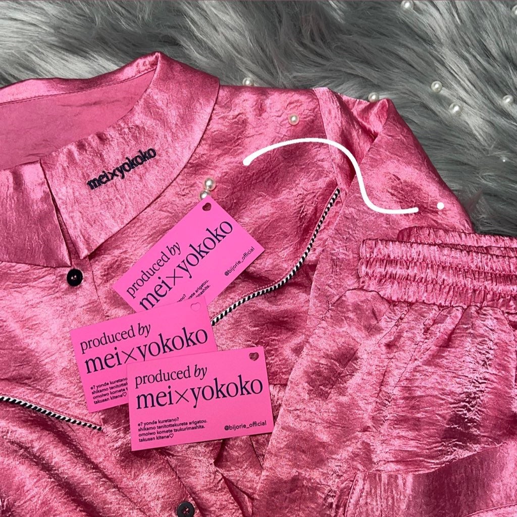 アヤカ on LIPS 「#甘いチョコレートメイク/ピンクメイク!!2枚目のお洋服に合わ..」(2枚目)