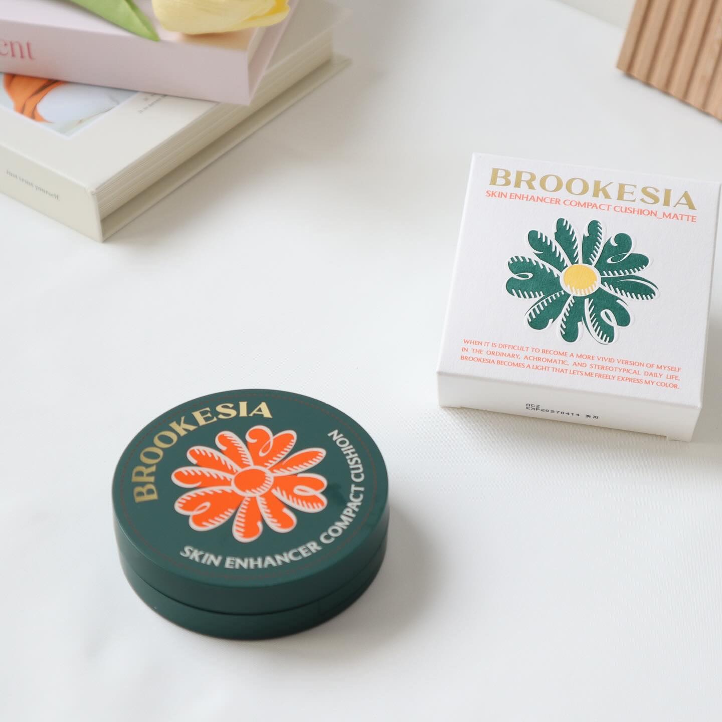 スキンエンハンサー コンパクト クッション (マット)/BROOKESIA/クッションファンデーションを使ったクチコミ（1枚目）
