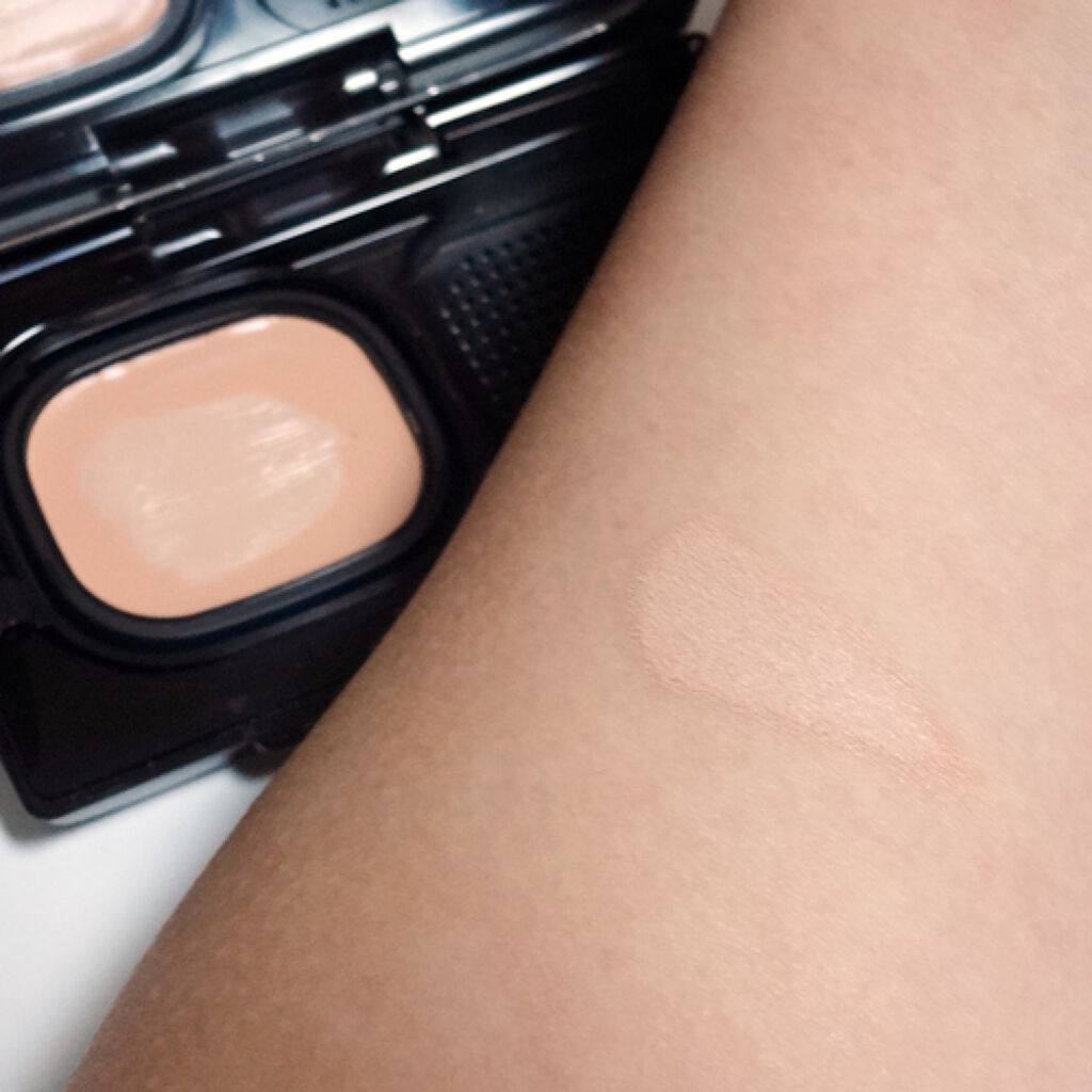 フローレス フィット/COVERMARK/クリーム・エマルジョンファンデーションを使ったクチコミ（2枚目）