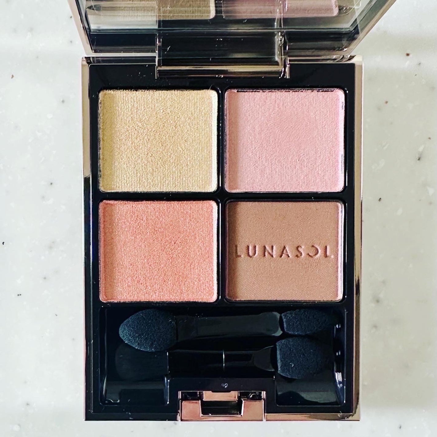 アイカラーレーション/LUNASOL/アイシャドウパレットを使ったクチコミ(2枚目)