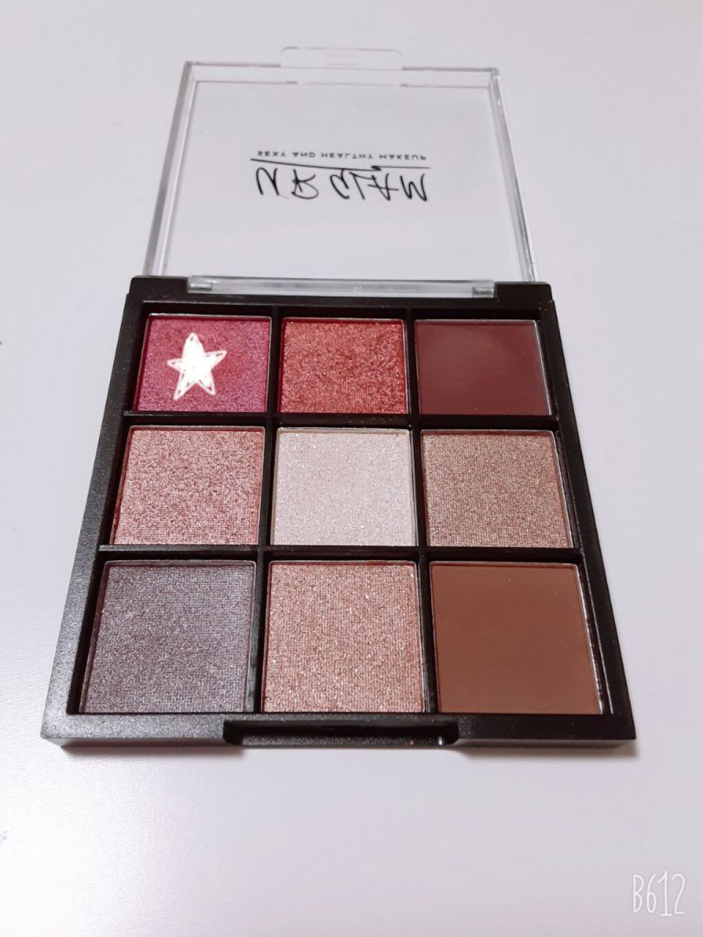 UR GLAM　BLOOMING EYE COLOR PALETTE/U R GLAM/アイシャドウパレットを使ったクチコミ（3枚目）