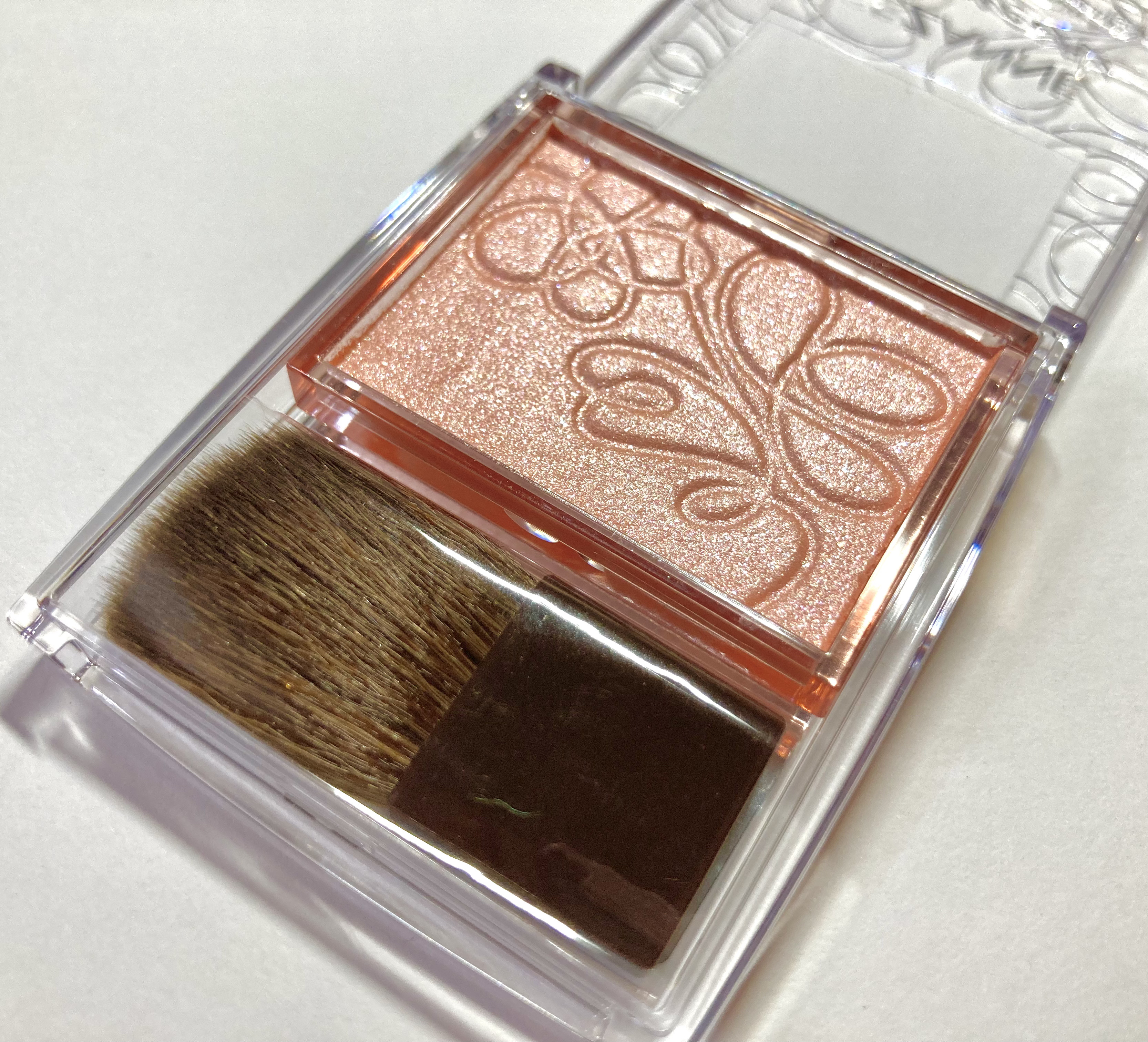 パールグロウニュアンサー/CEZANNE/パウダーハイライトを使ったクチコミ（3枚目）