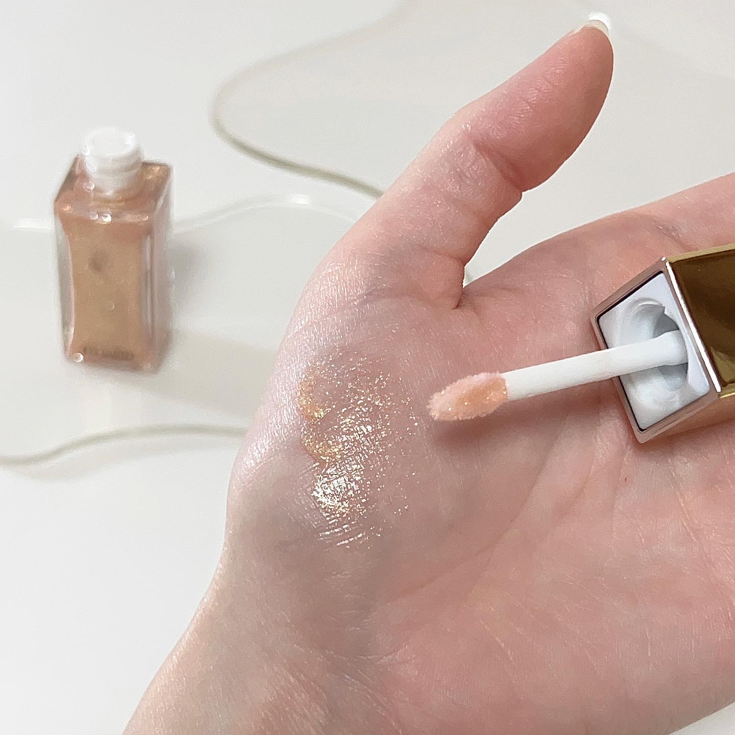 ラ・メイクハイアルアイズ/H×H/ジェル・クリームアイシャドウを使ったクチコミ（3枚目）