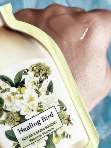 Healing bird ボタニカルシャンプー／コンディショナーのクチコミ「🌿.∘ HEALING BIRD 🌿
BOTANICAL Shampoo
FREESIA & .....」（3枚目）