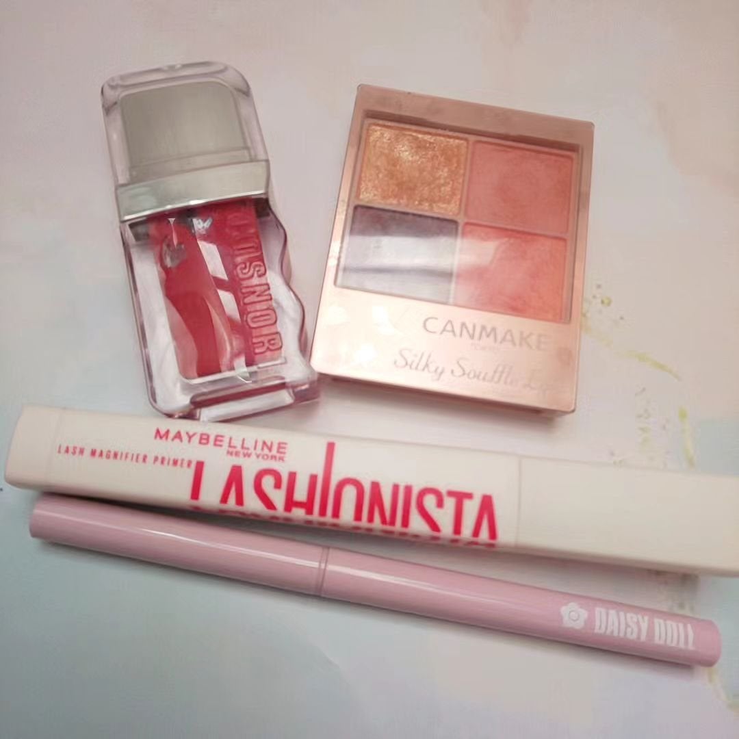 シルキースフレアイズ(マットタイプ)/キャンメイク/アイシャドウパレットを使ったクチコミ(3枚目)