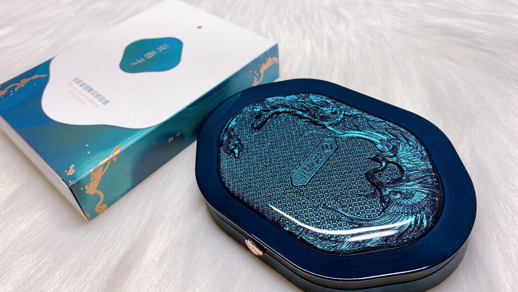 にゅん on LIPS 「ねえ見て!!!花西子のアイシャドウ、コスメというよりもはや美術..」(3枚目)