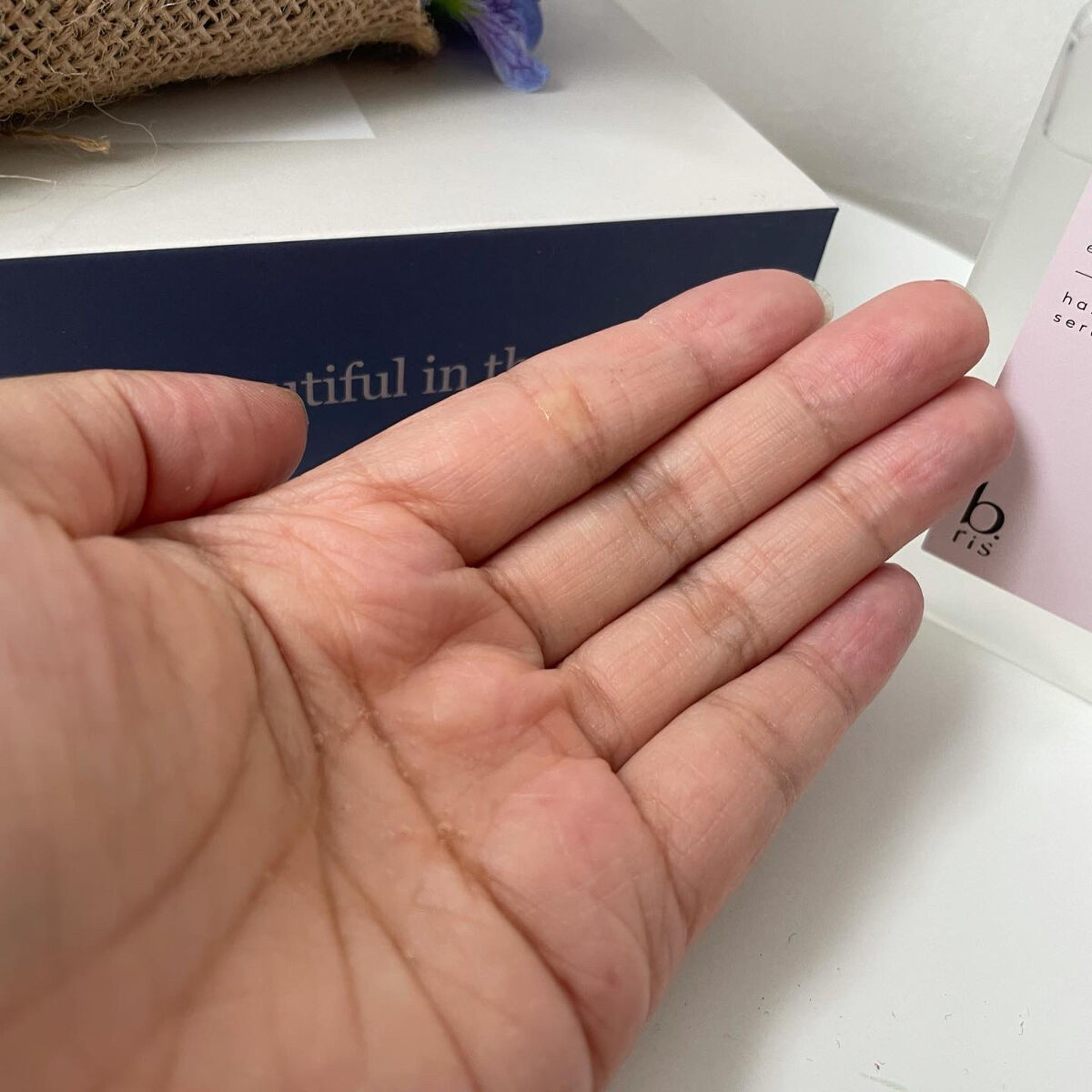 ヘア セラム スムージング エレガントフローラルの香り/b.ris/ヘアオイルを使ったクチコミ（2枚目）