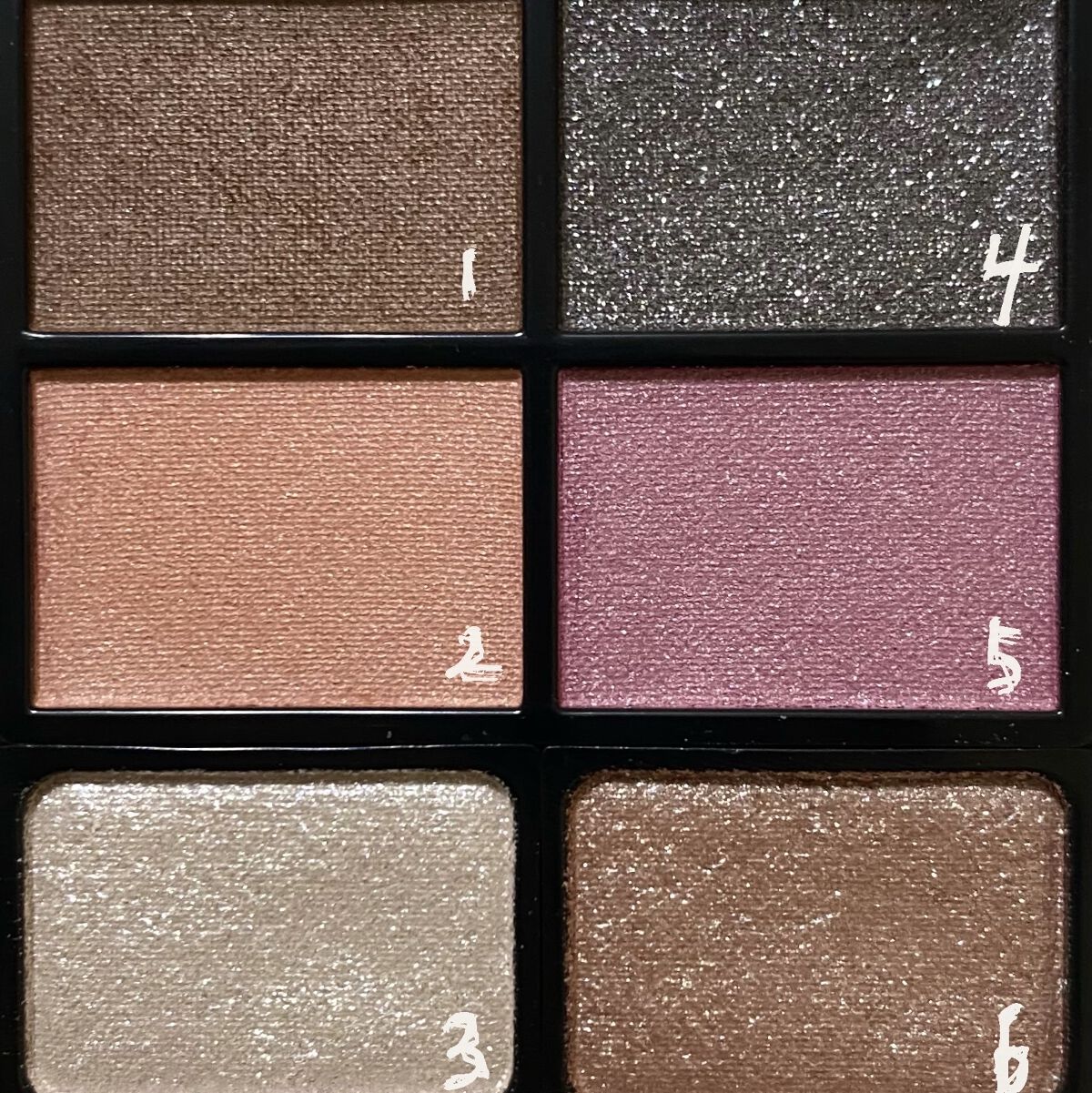 ミネラルクラッシィシャドー2022CF/エトヴォス/アイシャドウパレットを使ったクチコミ（3枚目）
