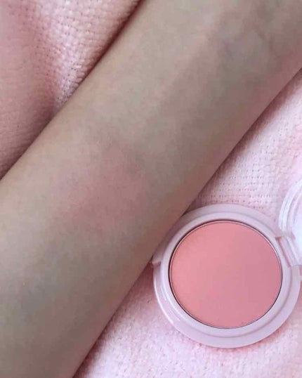 Blooming Kitty リップグロス/DAISO/リップグロスを使ったクチコミ(3枚目)