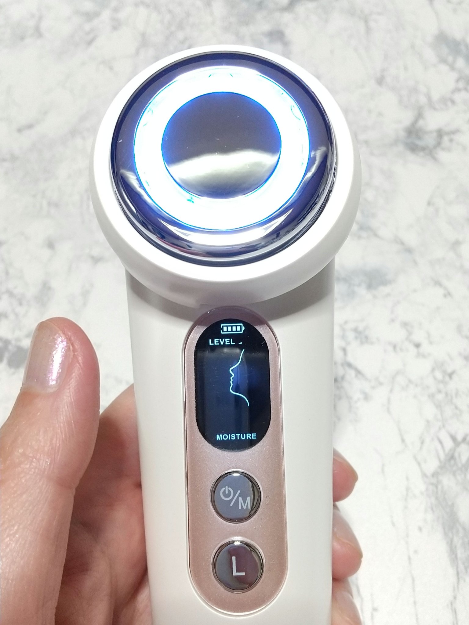 試してみた】超音波美顔器 光エステ イオン導入導出 クレンジング