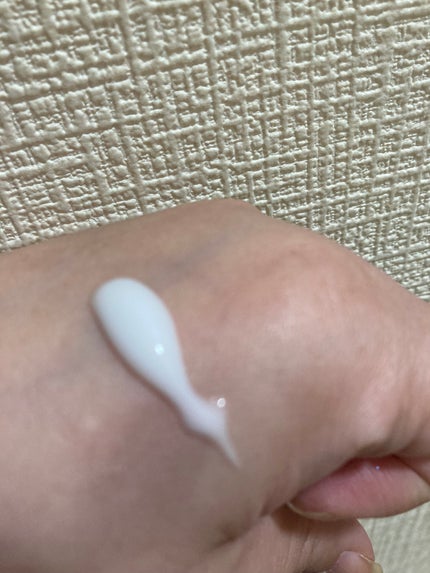 極潤プレミアム ヒアルロン乳液/肌ラボ/乳液を使ったクチコミ(3枚目)