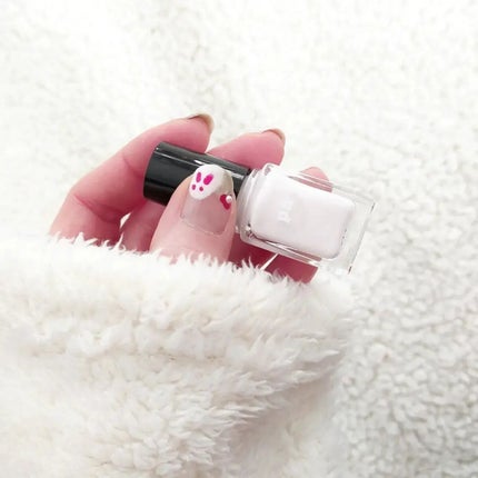 あちゃみん on LIPS 「うさぎネイル…| ᐕ)·明けましておめでとうございます🐰今年も..」(4枚目)