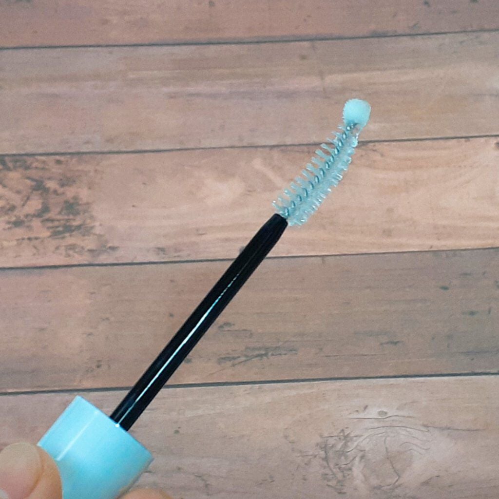 ロングアクティブアイラッシュセラム/COSNORI/まつげ美容液を使ったクチコミ(2枚目)