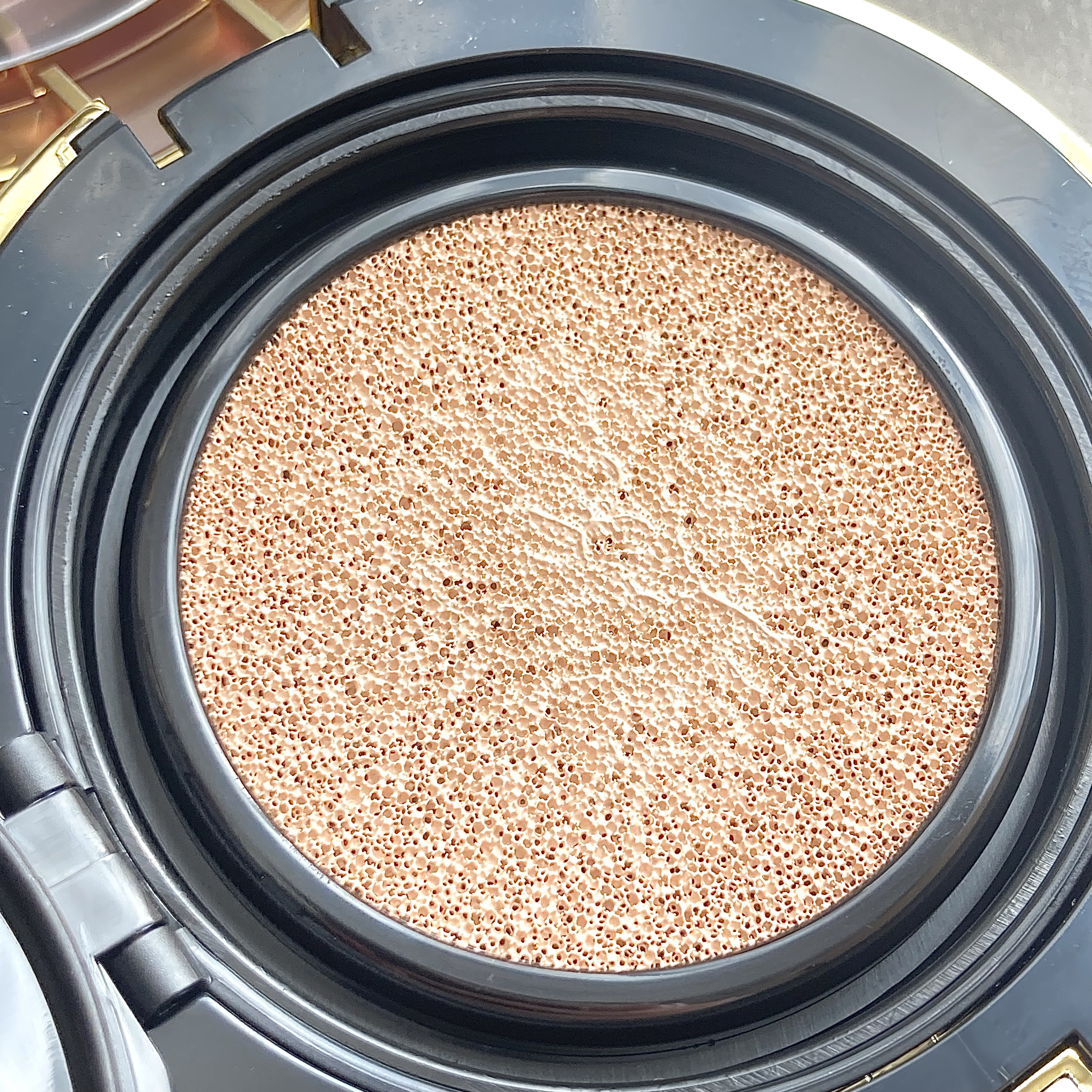 LILIBETH タイムレスグロークッションのクチコミ「LILIBETH
タイムレスグロークッション 
SPF50+ PA+++

リリベスの新作.....」（2枚目）