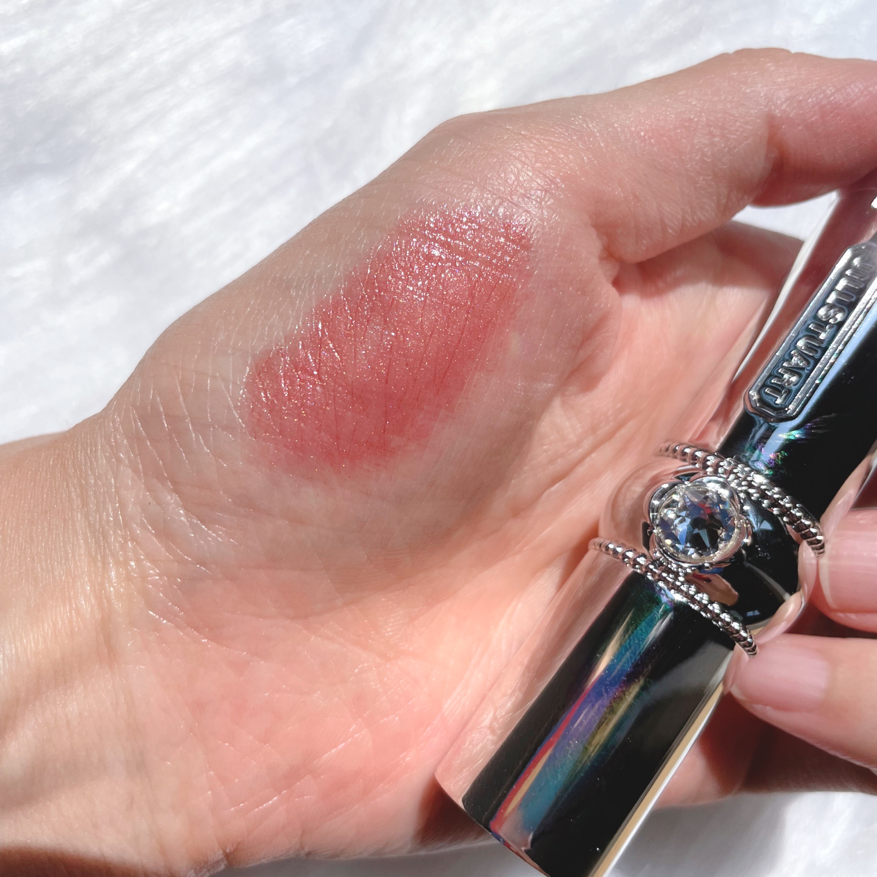 ジルスチュアート リップグロウ セラムバーム 06 rose voyage/JILL STUART/リップバームを使ったクチコミ（1枚目）