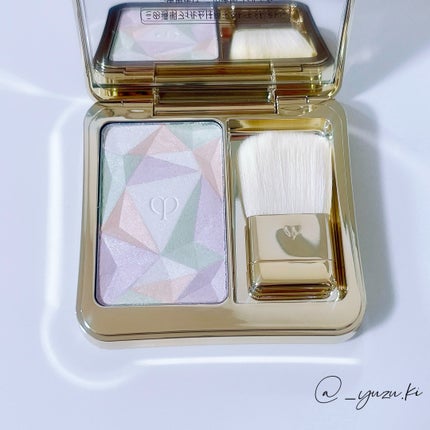 ル・レオスールデクラ /クレ・ド・ポー ボーテ/パウダーハイライトを使ったクチコミ(6枚目)