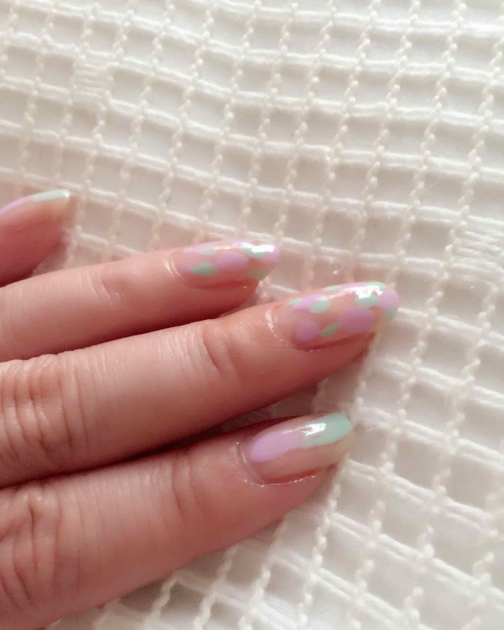 ネイル エナメル/REVLON/マニキュアを使ったクチコミ(2枚目)