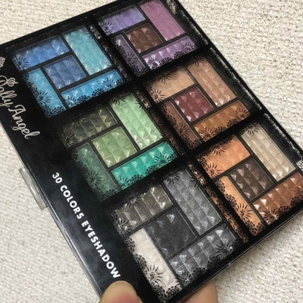 30COLORSEYESHADOWPALETTE/Dolly Angel/アイシャドウパレットを使ったクチコミ(1枚目)