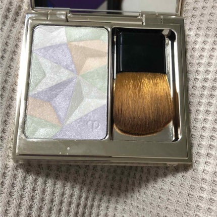 クレ・ド・ポー ボーテ レオスールデクラ/クレ・ド・ポー ボーテ/パウダーハイライトを使ったクチコミ(2枚目)