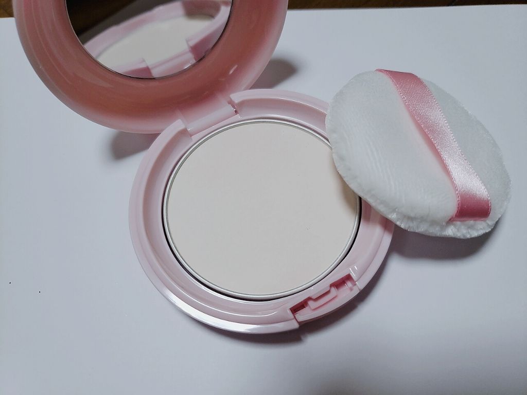 エテュセ　スキンケアパウダー　桜パッケージ/ettusais/プレストパウダーを使ったクチコミ（2枚目）