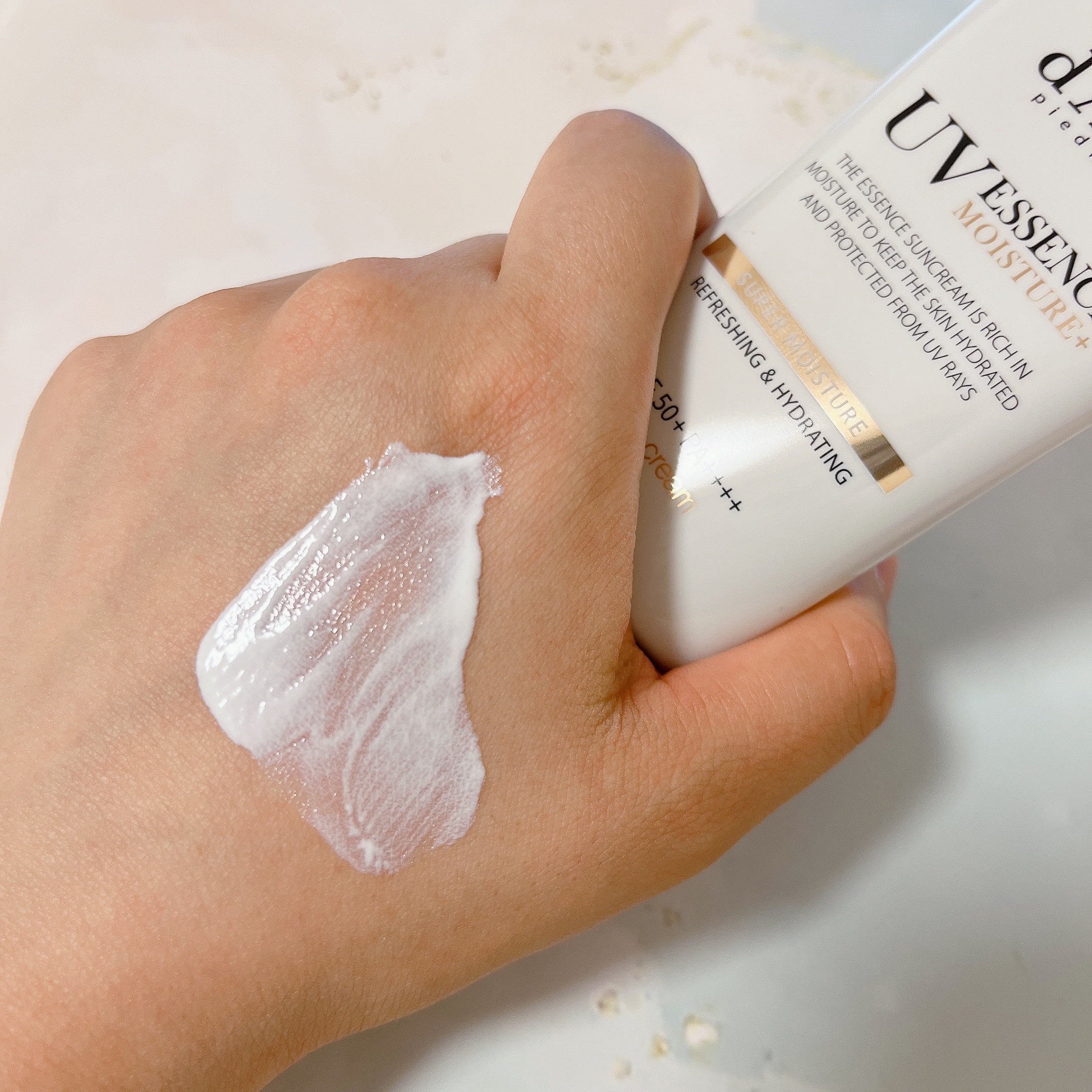 スーパーモイスチャーエッセンスサンクリーム/ダルバ/日焼け止めクリームを使ったクチコミ（3枚目）