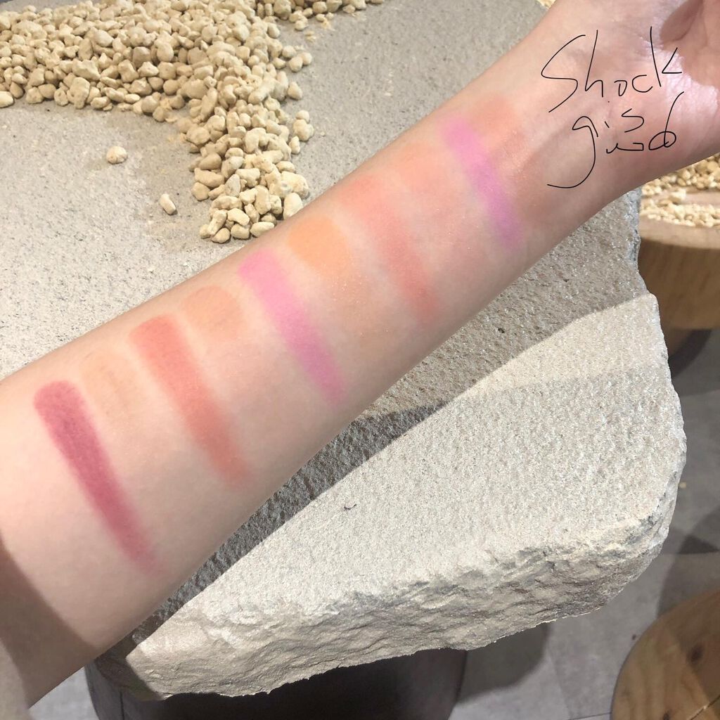 Shockisgood_in_Taiwan on LIPS 「2022春妝腮紅全試色第3彈!是腮紅控絕對不能錯過的THREE..」(1枚目)