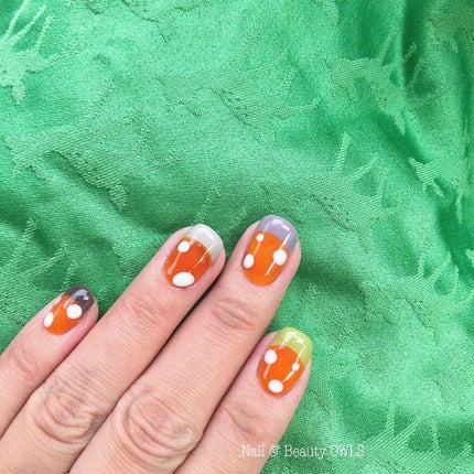 #カラフルネイル,#個性的ネイル,#個性派ネイル,#シンプルネイル,#ドットネイルのネイルデザイン