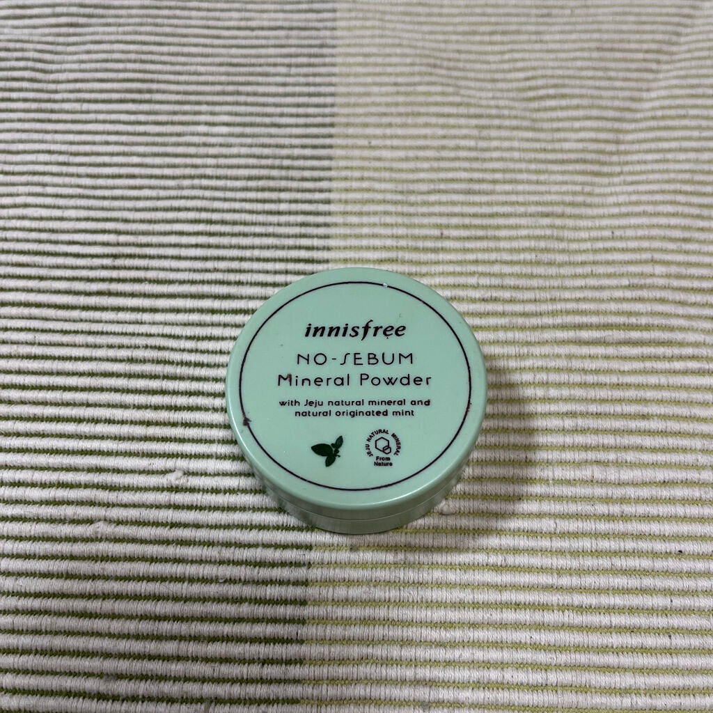ノーセバム ミネラルパウダー/innisfree/ルースパウダーを使ったクチコミ(2枚目)