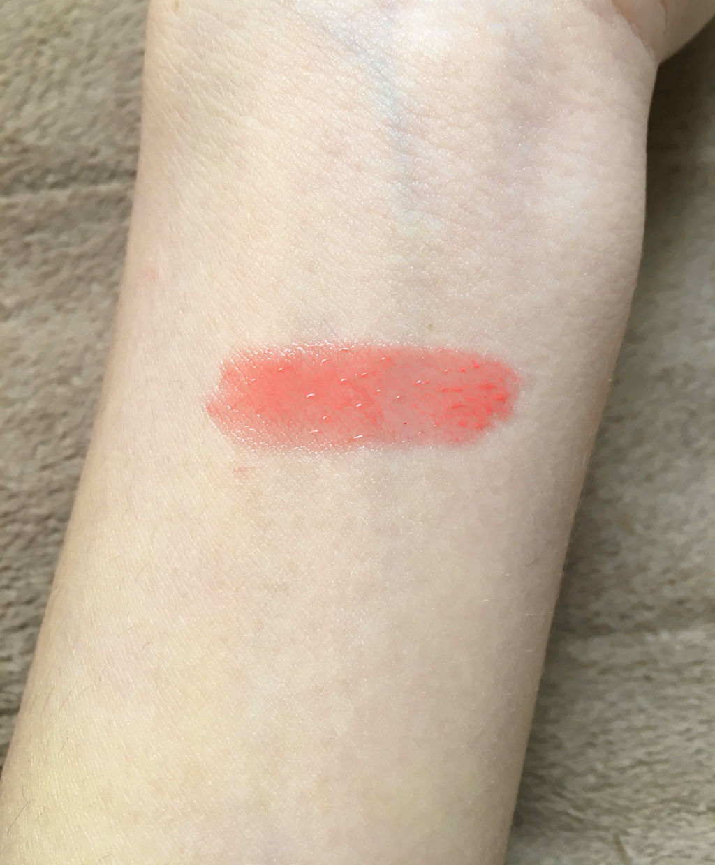 キス グロウ リップ オイル 008 レイ オブ ピンク/REVLON/リップグロスを使ったクチコミ（2枚目）