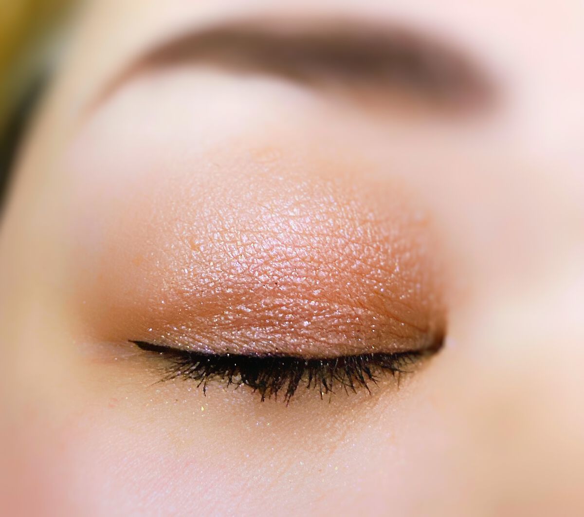 ダズルシャドウ/M・A・C/単色アイシャドウを使ったクチコミ（2枚目）