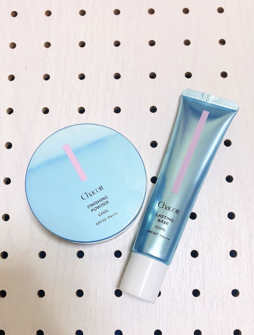 フィニッシングUVパウダー クール/チャコット・コスメティクス/ルースパウダーを使ったクチコミ（2枚目）