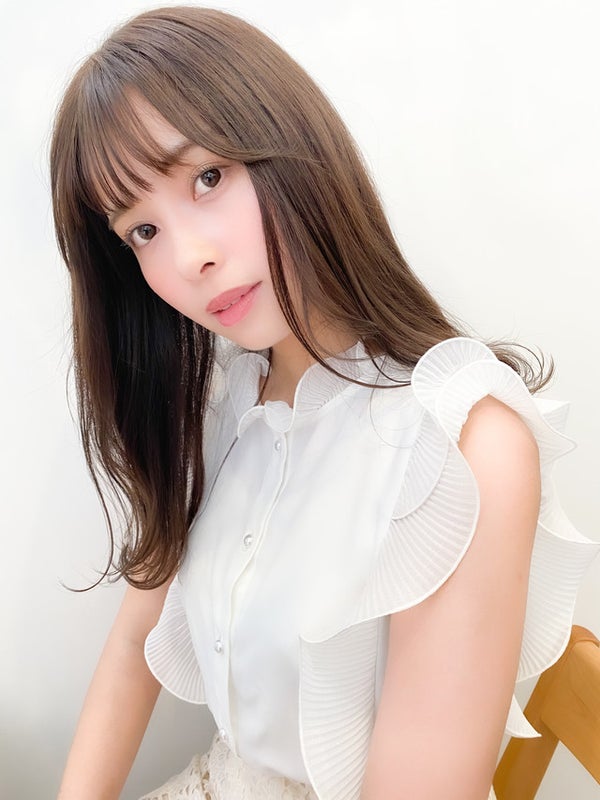 ミルクティーベージュのヘアカラー