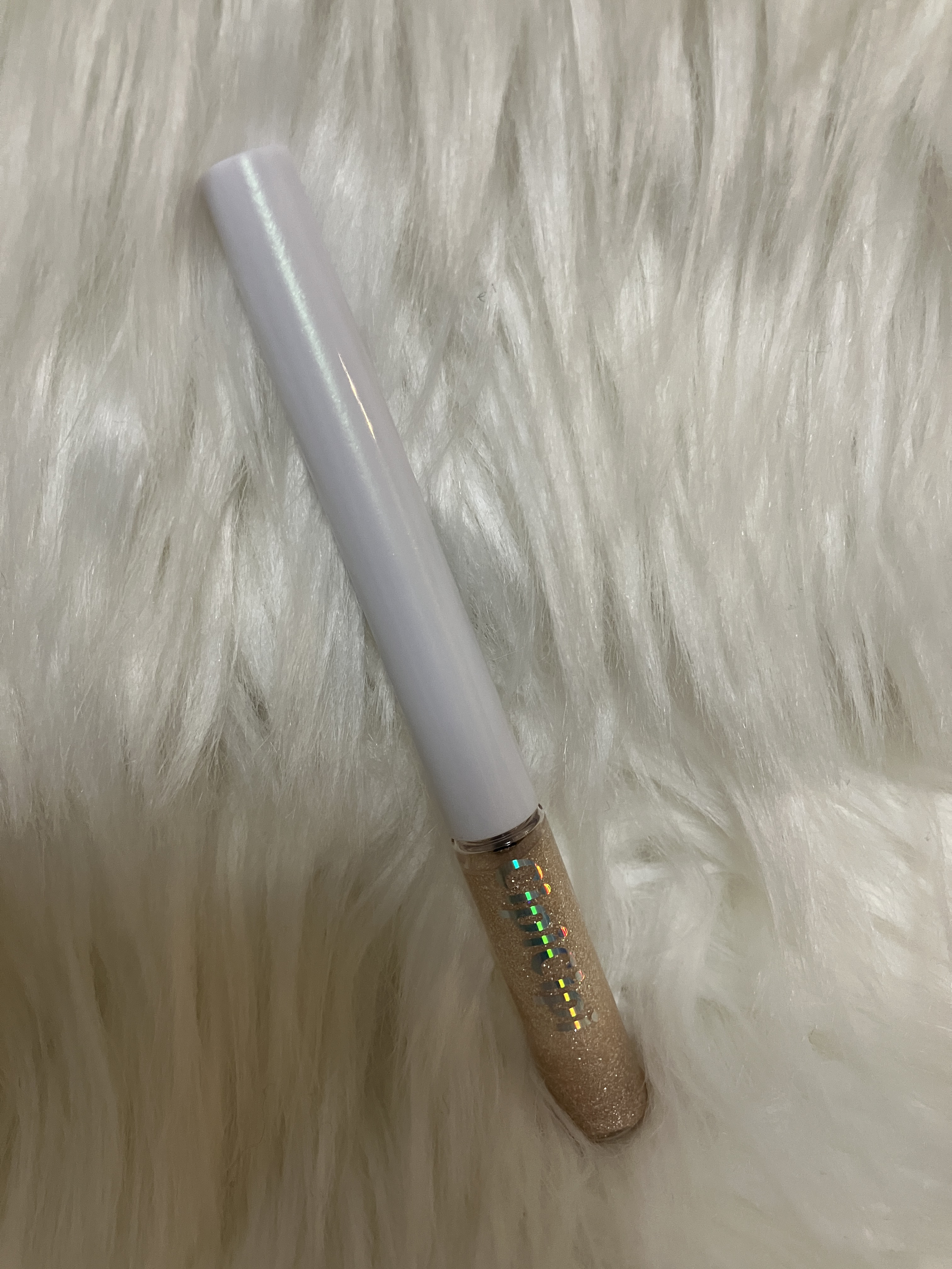 グリッター イルミネーションライナー R/CipiCipi/リキッドアイライナーを使ったクチコミ（2枚目）