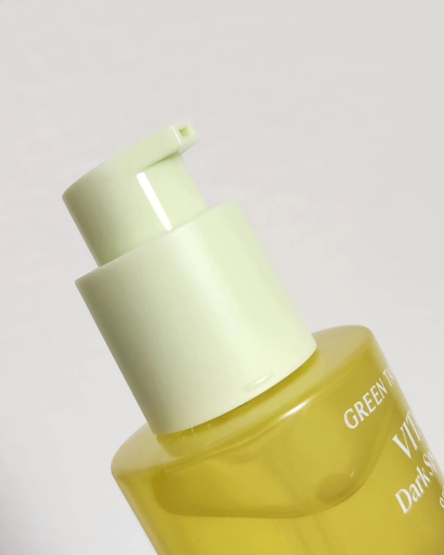 グリーンタンジェリン ビタC ダークスポットケアセラム/goodal/美容液を使ったクチコミ（3枚目）