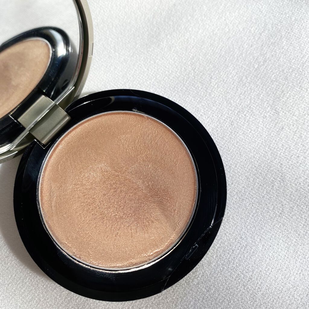 ミネラルハイライトクリーム/エトヴォス/クリームハイライトを使ったクチコミ（1枚目）