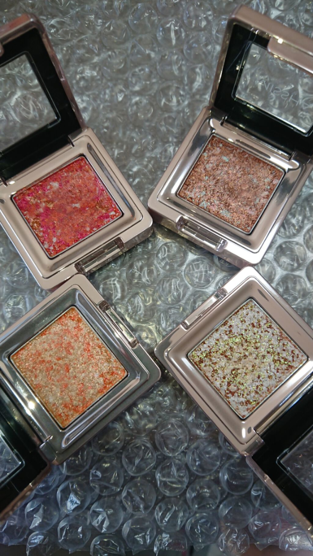 グリッタープリズム シャドウ/MISSHA/グリッターを使ったクチコミ(1枚目)