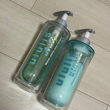 


ululis ウォーターコンク
モイストシャンプー/ヘアトリートメント。



美容水から生まれた
MIZUシャンプー/トリートメント。

インナードライ髪の水分量に着目し、
髪を美容水で包み込む