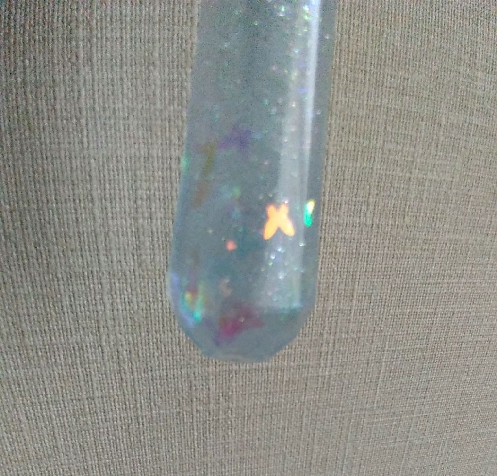 サムシングピュアブルー シマリング リップエッセンス/JILL STUART/リップケアを使ったクチコミ(2枚目)